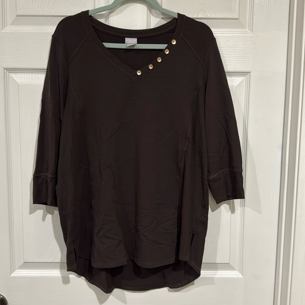 Chicos Zenergy womens v neck top, size 2